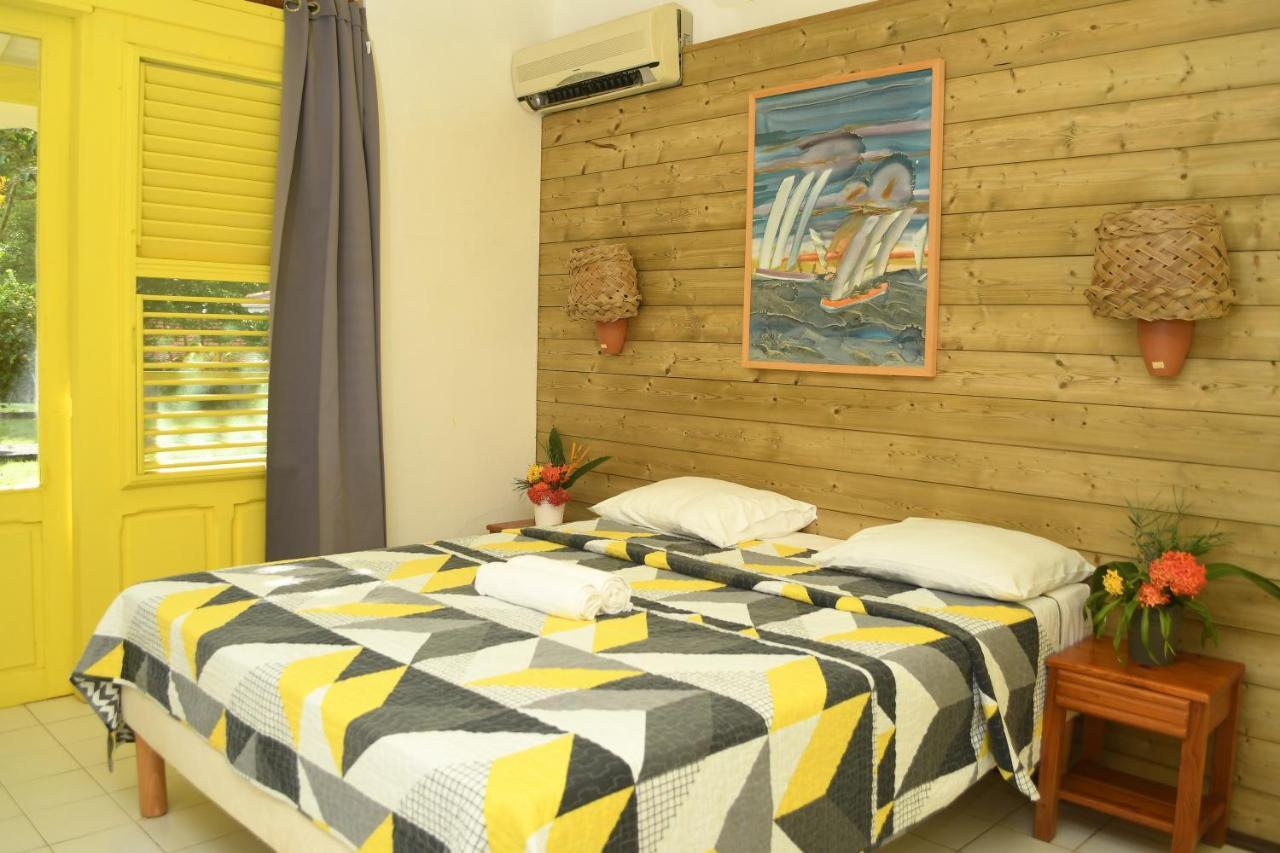 Imperatrice Village - Residence Sur La Plage Ле-Труаз-Иле Экстерьер фото